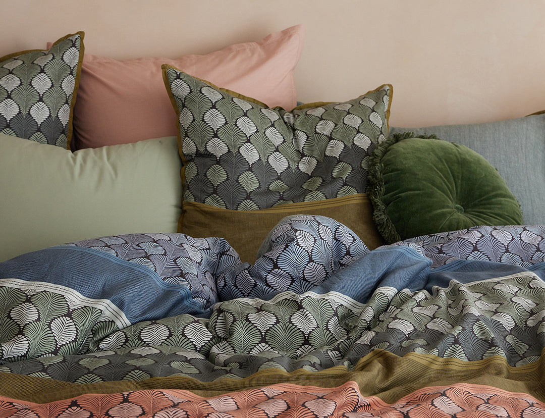 Olivier Desforges - Drap housse en satin de coton lavé vert, Palerme Olivier Desforges - Drap housse en satin de coton lavé vert, Palerme